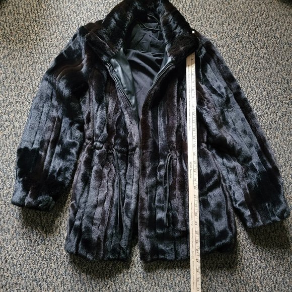 NWOT Gorgeous White House Black Market Faux Fur Black Mink Jacket S - Picture 9 of 13